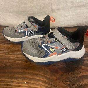 New Balance Toddler Shoes Sz 7